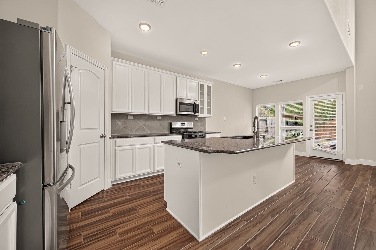 11202 Bluewater Lagoon Circle, Cypress, TX 77433