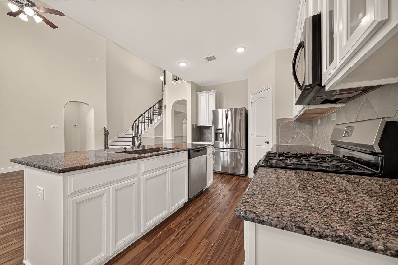 11202 Bluewater Lagoon Circle, Cypress, TX 77433