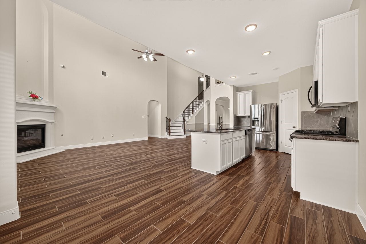 11202 Bluewater Lagoon Circle, Cypress, TX 77433