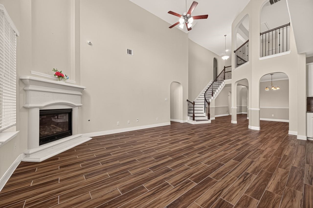 11202 Bluewater Lagoon Circle, Cypress, TX 77433