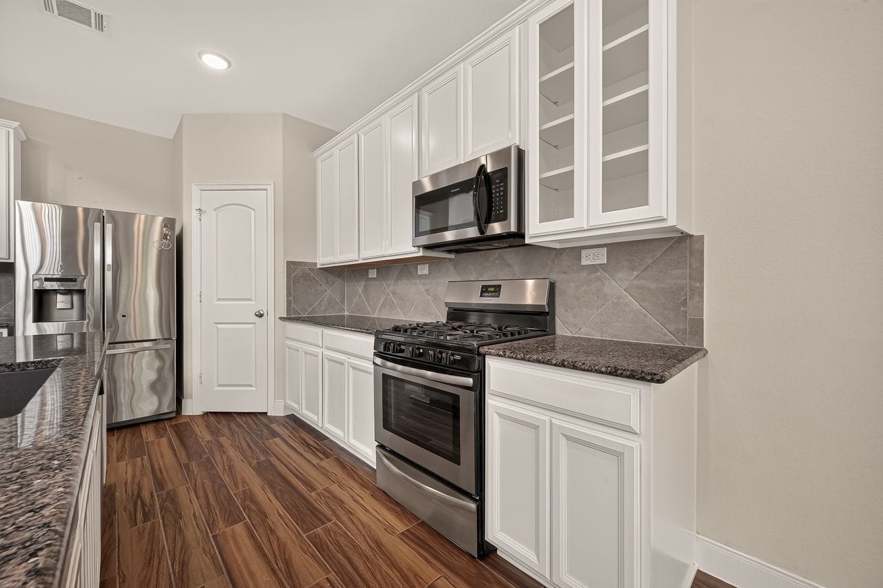 11202 Bluewater Lagoon Circle, Cypress, TX 77433