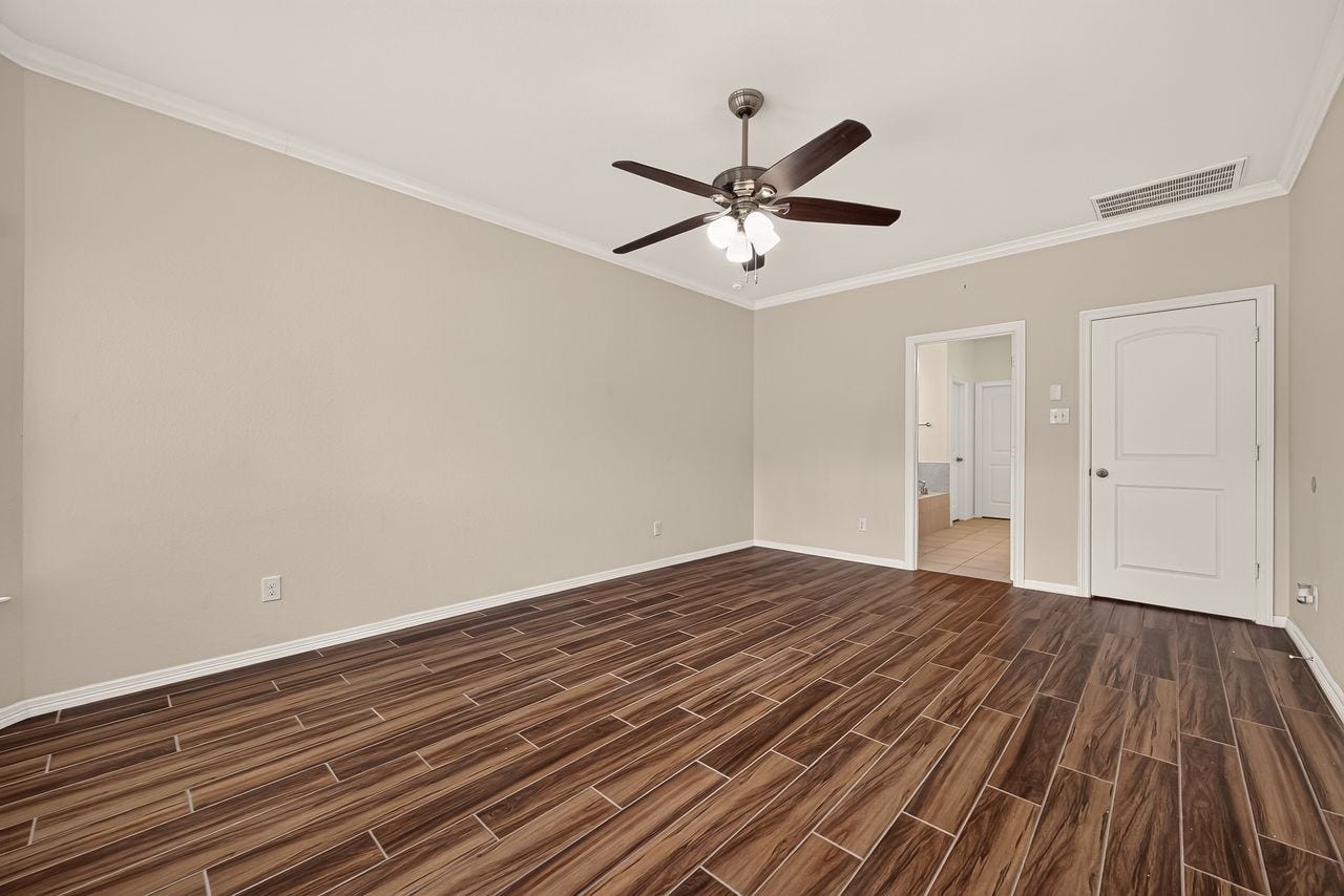 11202 Bluewater Lagoon Circle, Cypress, TX 77433