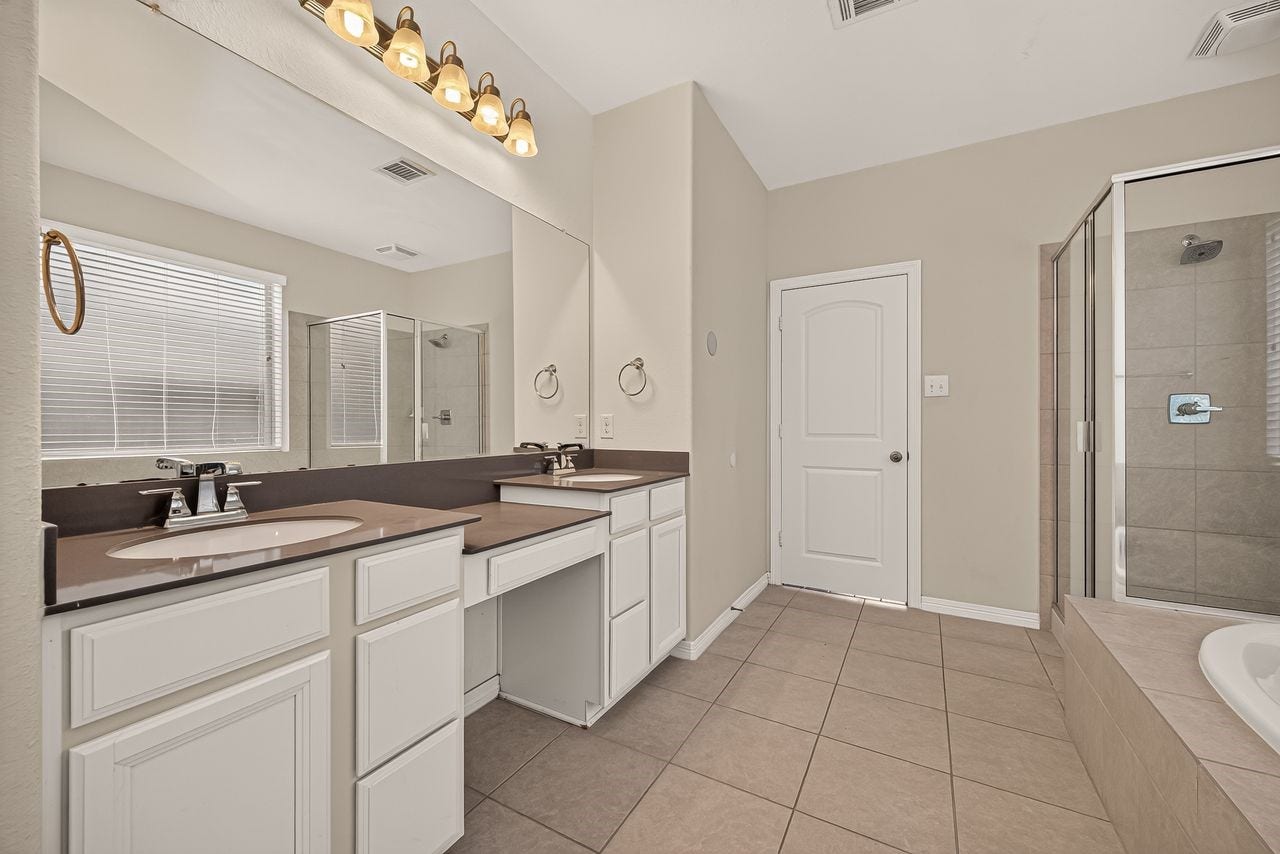 11202 Bluewater Lagoon Circle, Cypress, TX 77433
