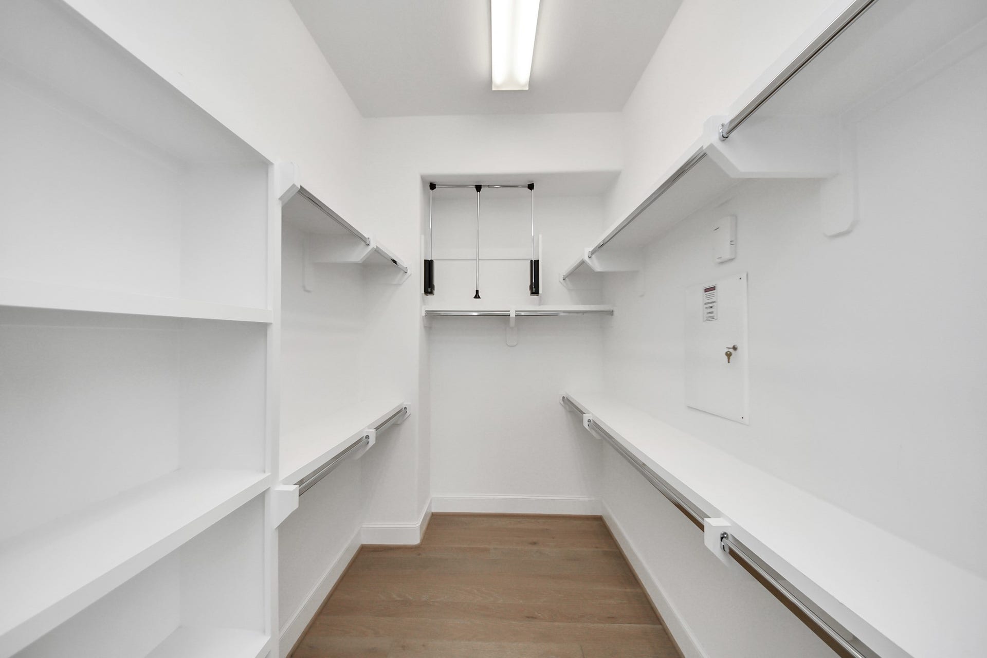4005 Woodshire Village Estates, Houston, TX 77025 Walk-in closet