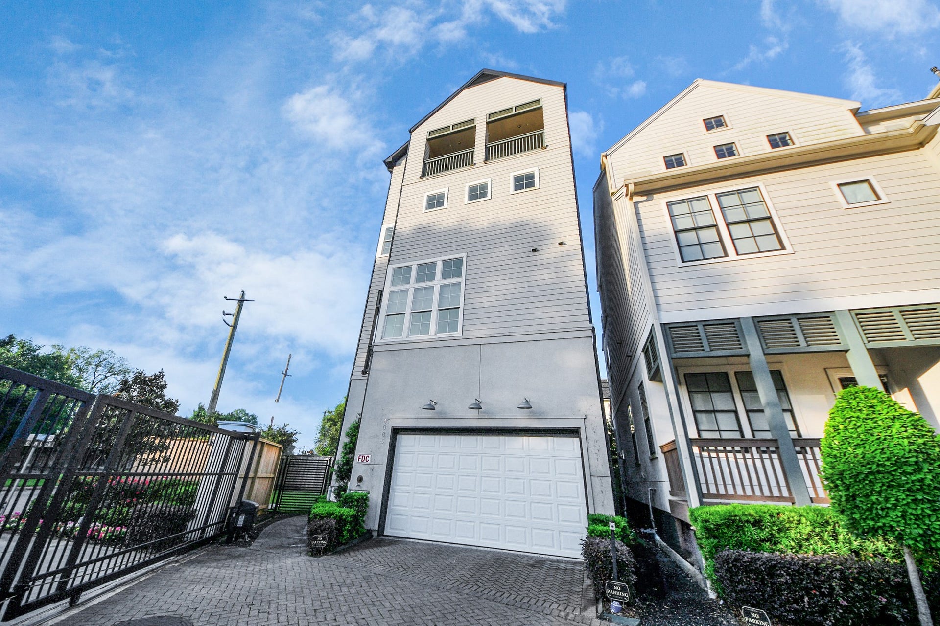 4005 Woodshire Village Estates, Houston, TX 77025 Gated Community!