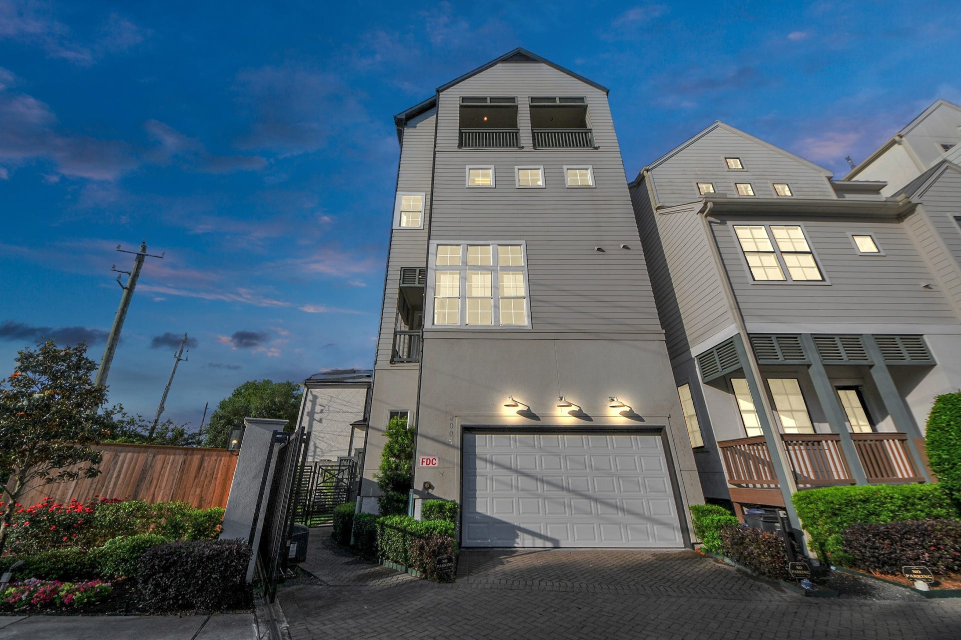 4005 Woodshire Village Estates, Houston, TX 77025 Welcome to 4005 Woodshire!