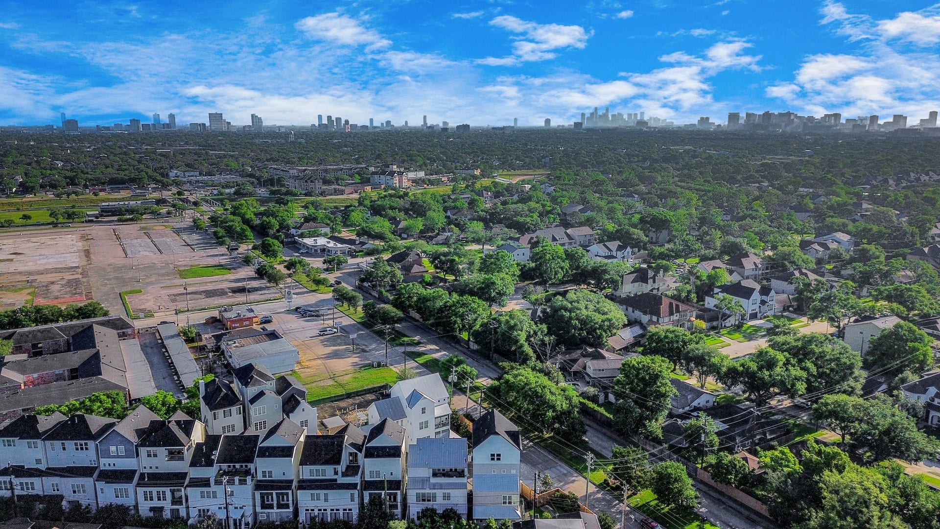 4005 Woodshire Village Estates, Houston, TX 77025 Ariel view