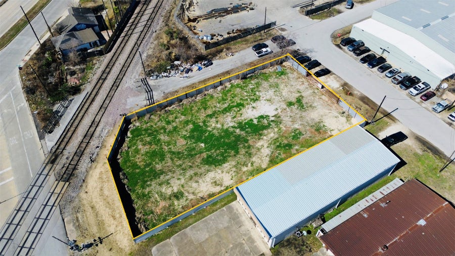 Property photo for 2323 Daugherty Street, Houston, TX