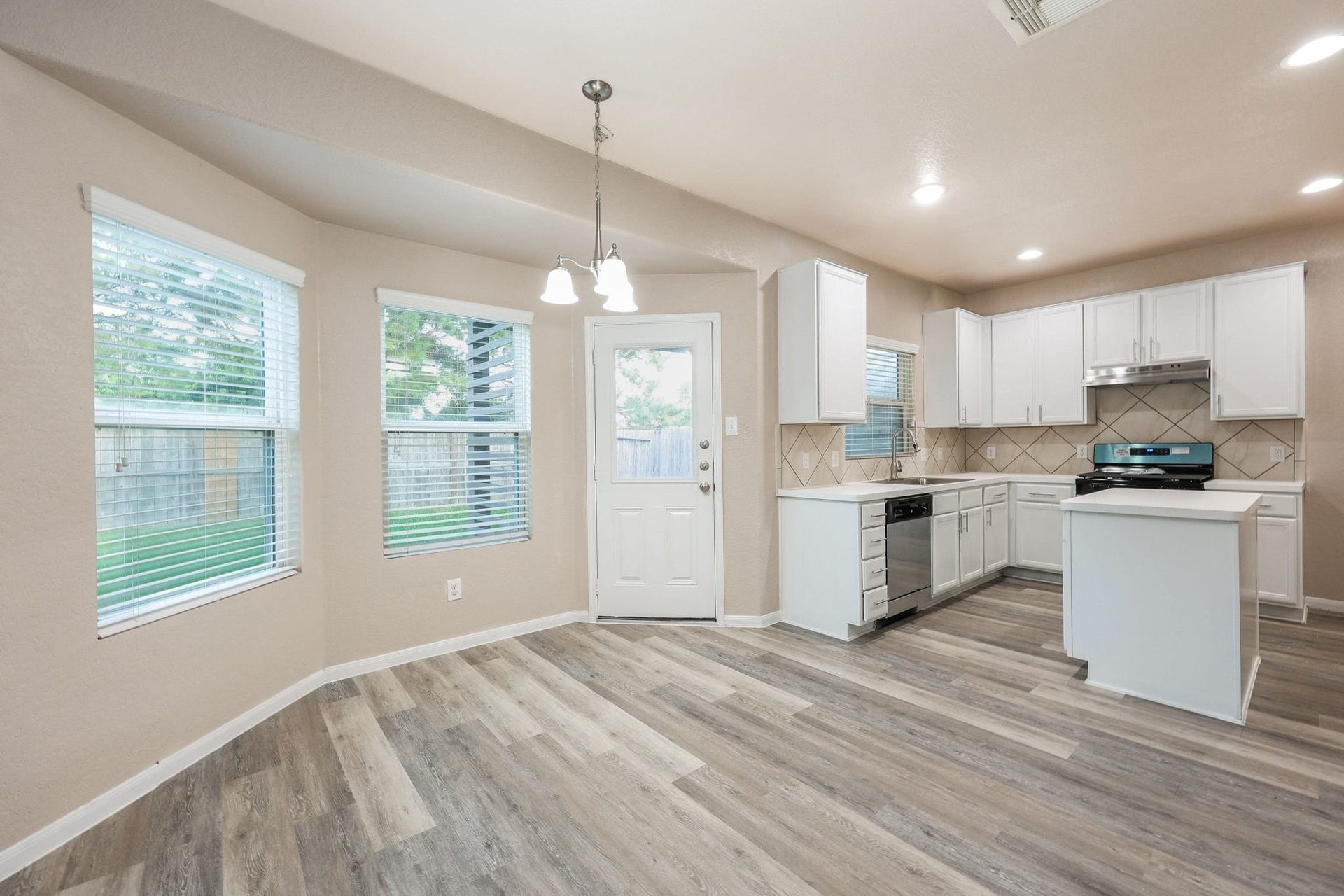 8115 Redbud Point Lane, Houston, TX 77049