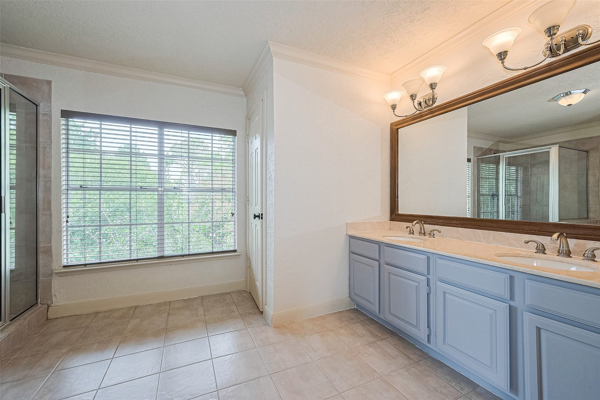 3614 Bee Bayou Lane, Sugar Land, TX 77479 Primary bath