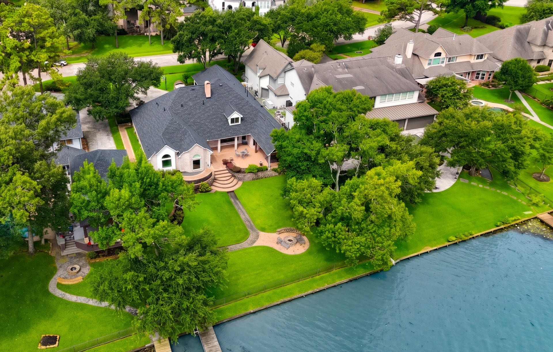 7815 Lake Mist Court, Houston, TX 77346