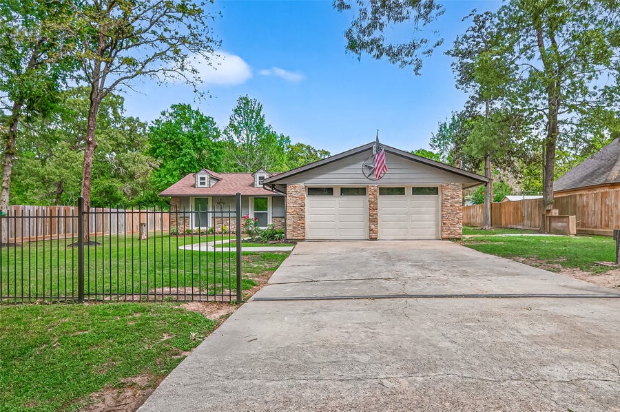 Property photo for 26706 N Carrol Lane, Magnolia, TX