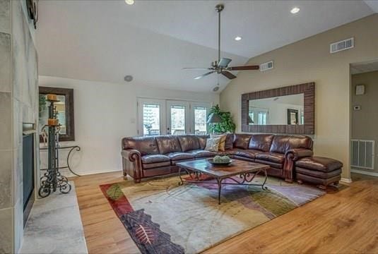 8 Buttonbush Court, The Woodlands, TX 77380 8 Buttonbush Court, The Woodlands, TX 77380