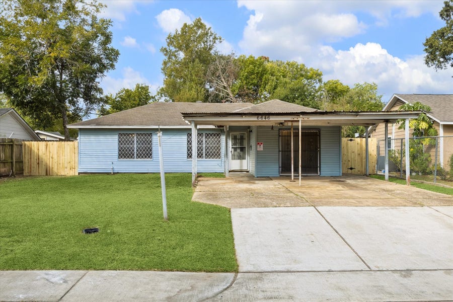 Property photo for 6646 Cresthill Street, Houston, TX