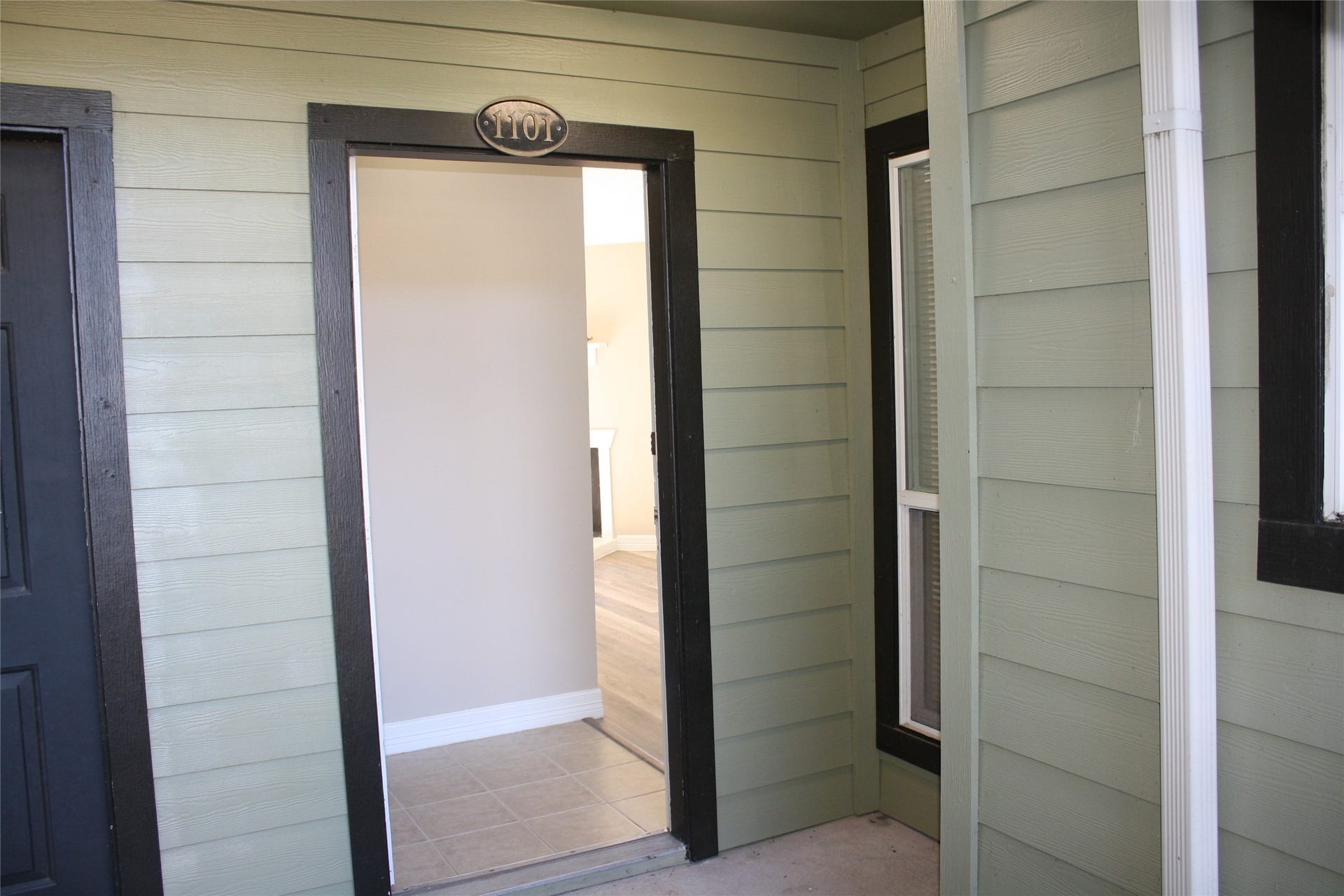 18800 Egret Bay Boulevard, #1101, Webster, TX 77058 Welcome to 1101