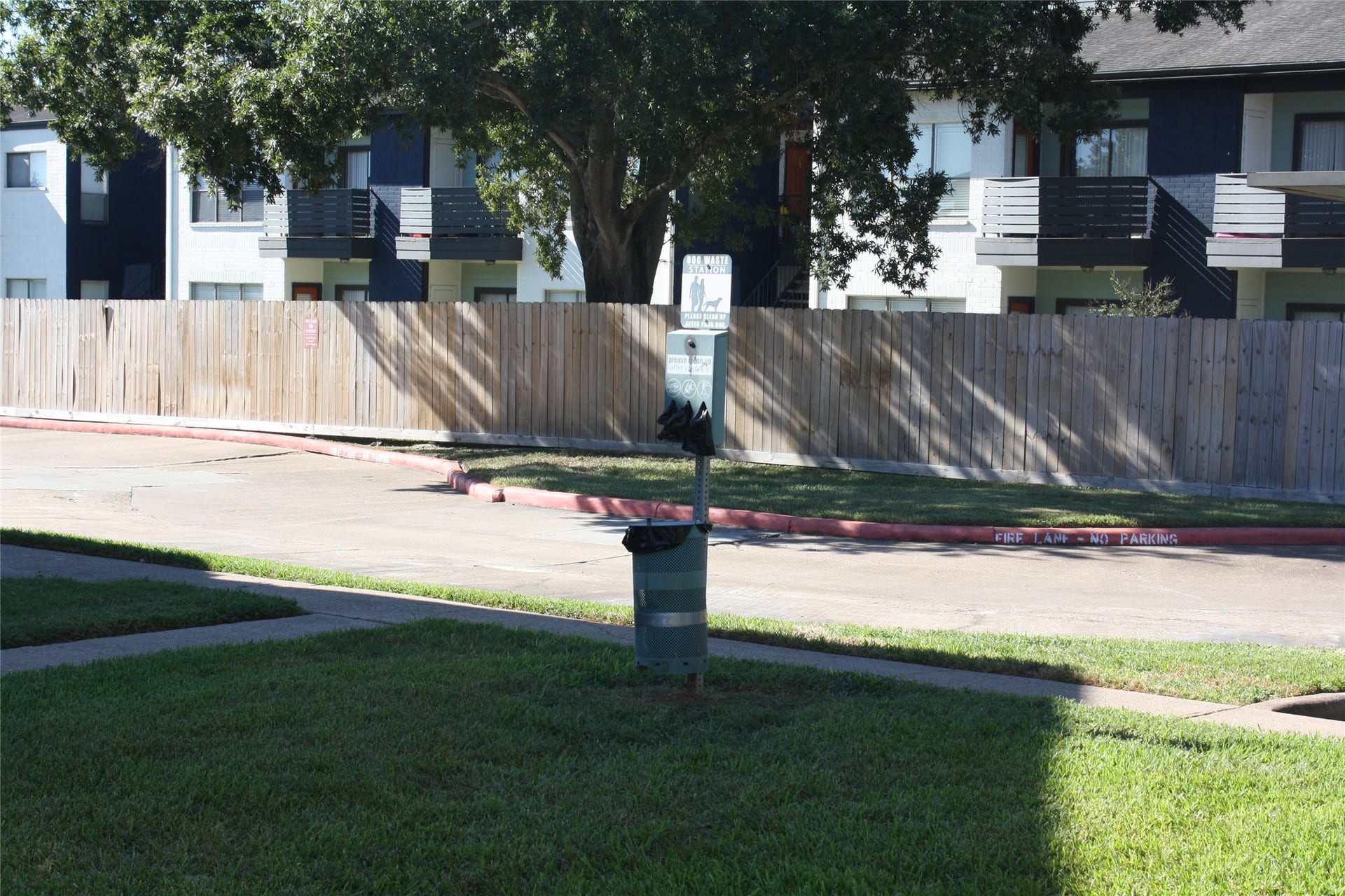 18800 Egret Bay Boulevard, #1101, Webster, TX 77058 Have a fur baby? Plenty of doggy waste stations.