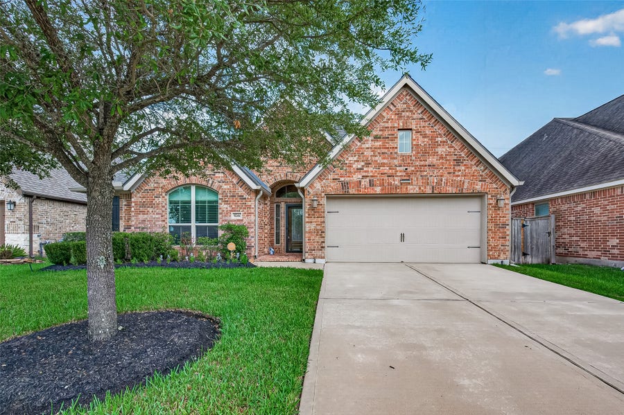 Property photo for 9246 Lakeshores Lagoon Lane, Cypress, TX