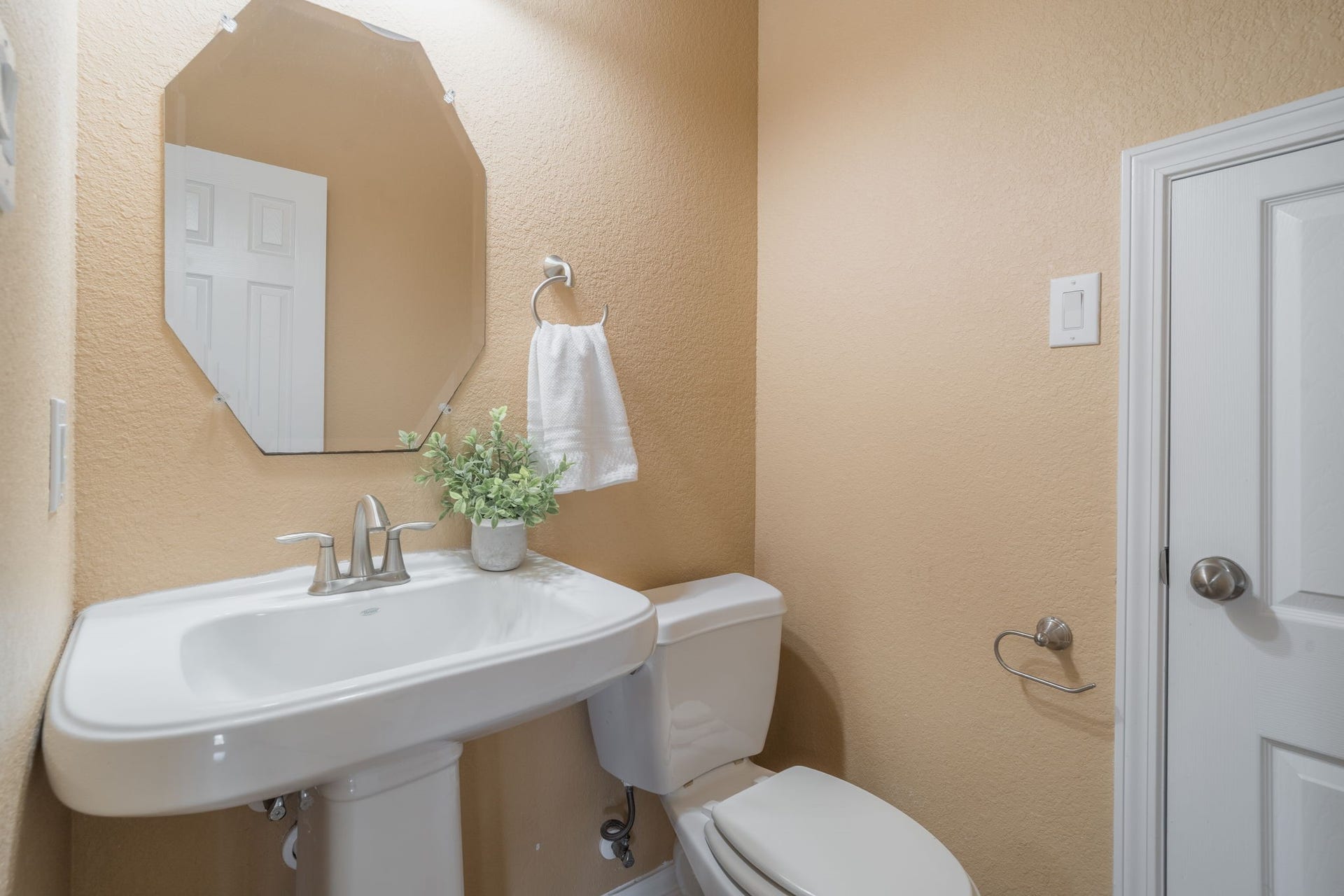 7222 Stevenson Drive, Missouri City, TX 77459 7222 Stevenson Drive, Missouri City, TX 77459