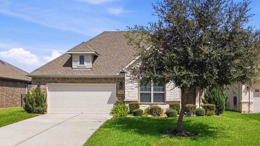Property photo for 5638 Fountain Villas Way, Conroe, TX