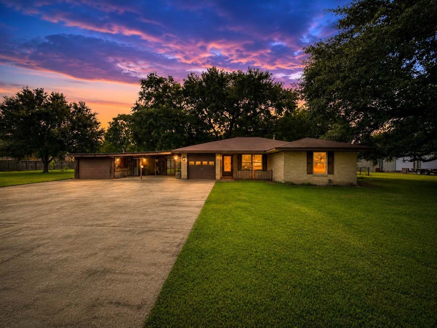 Property photo for 12711 Britt Road, Pearland, TX