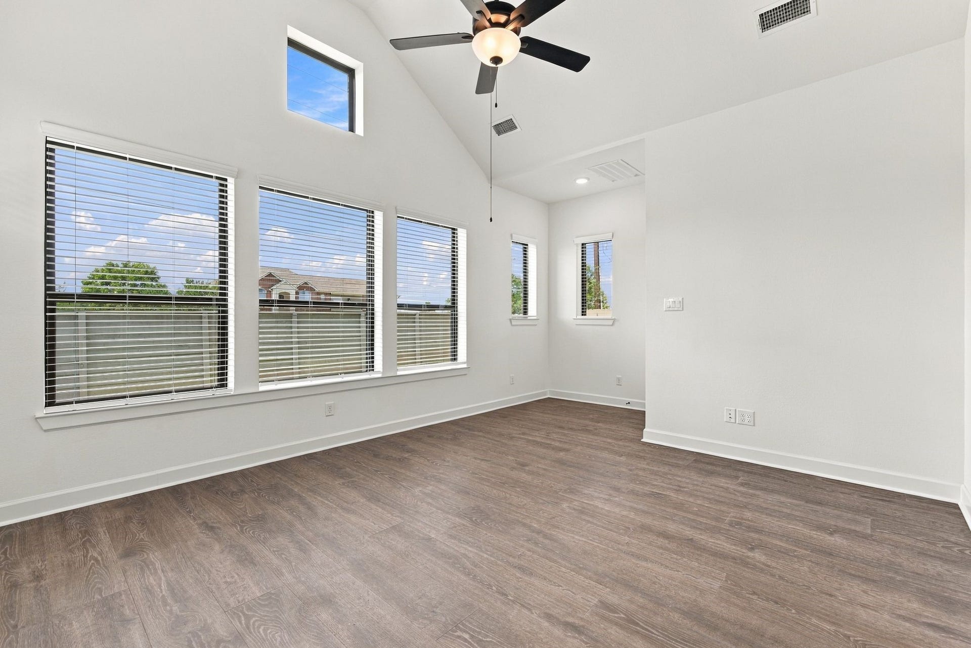 5510 Orangery Lane, Manvel, TX 77578 5510 Orangery Lane, Manvel, TX 77578