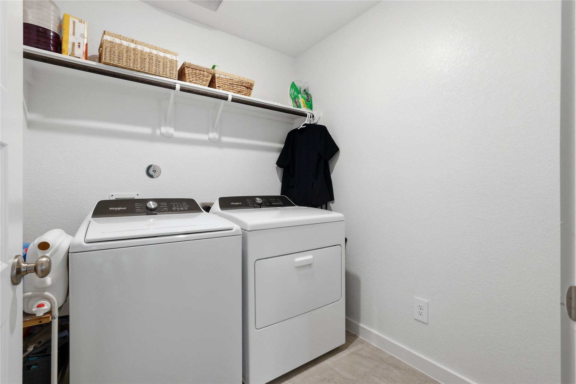 16687 Sterling Cliff Street, Conroe, TX 77302 16687 Sterling Cliff Street, Conroe, TX 77302