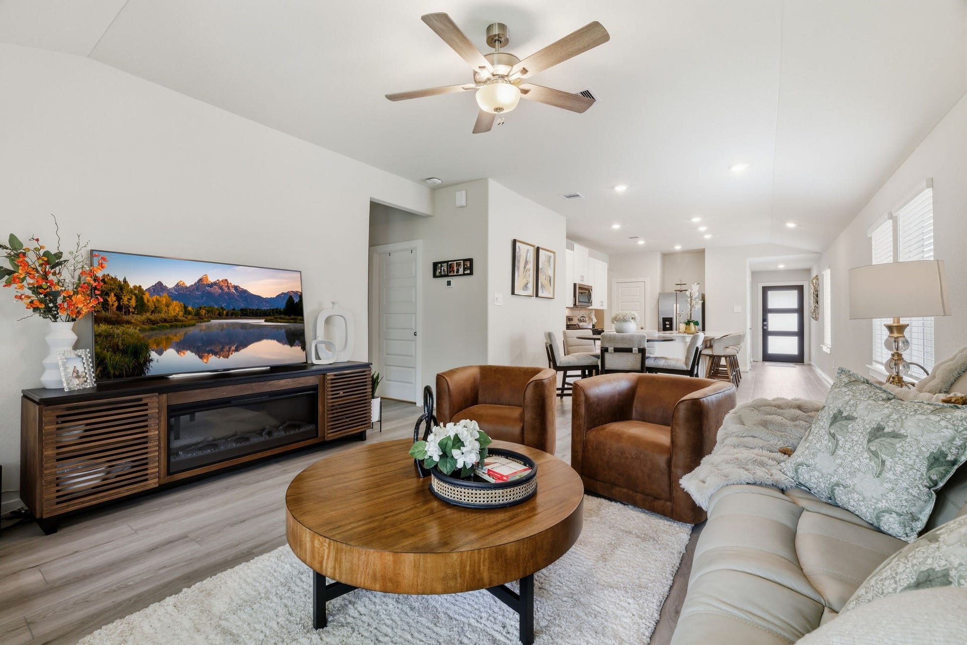 16687 Sterling Cliff Street, Conroe, TX 77302 16687 Sterling Cliff Street, Conroe, TX 77302