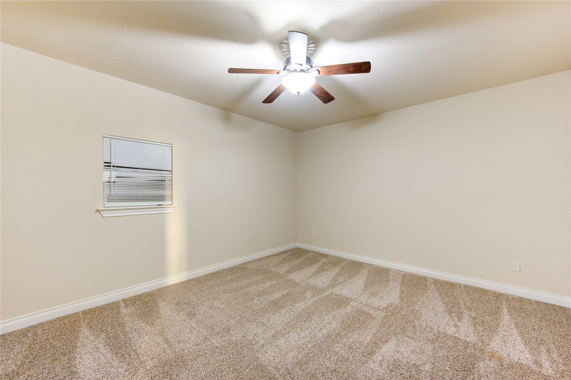 11227 Dunstan Hill Drive, Richmond, TX 77407
