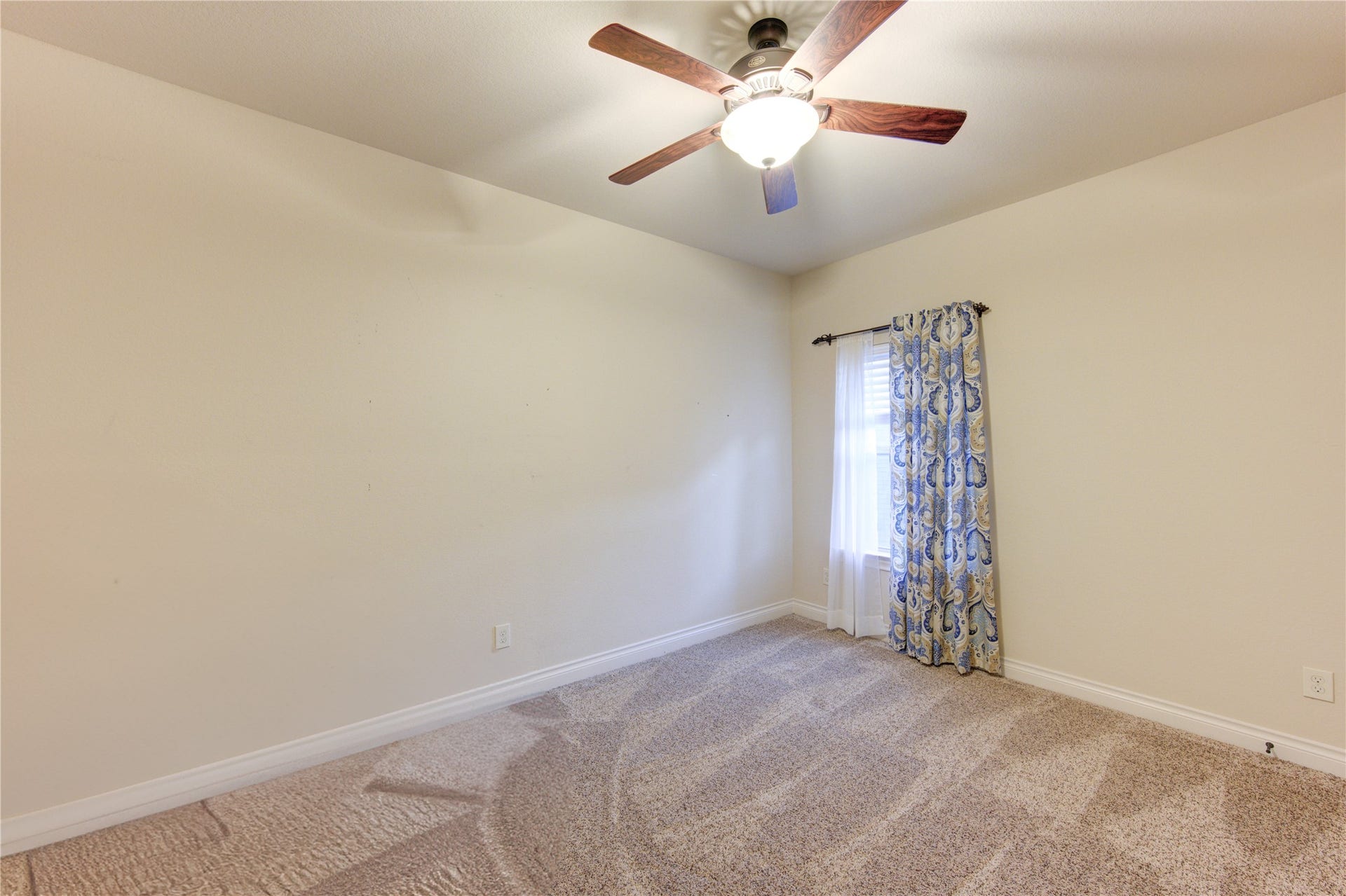 11227 Dunstan Hill Drive, Richmond, TX 77407