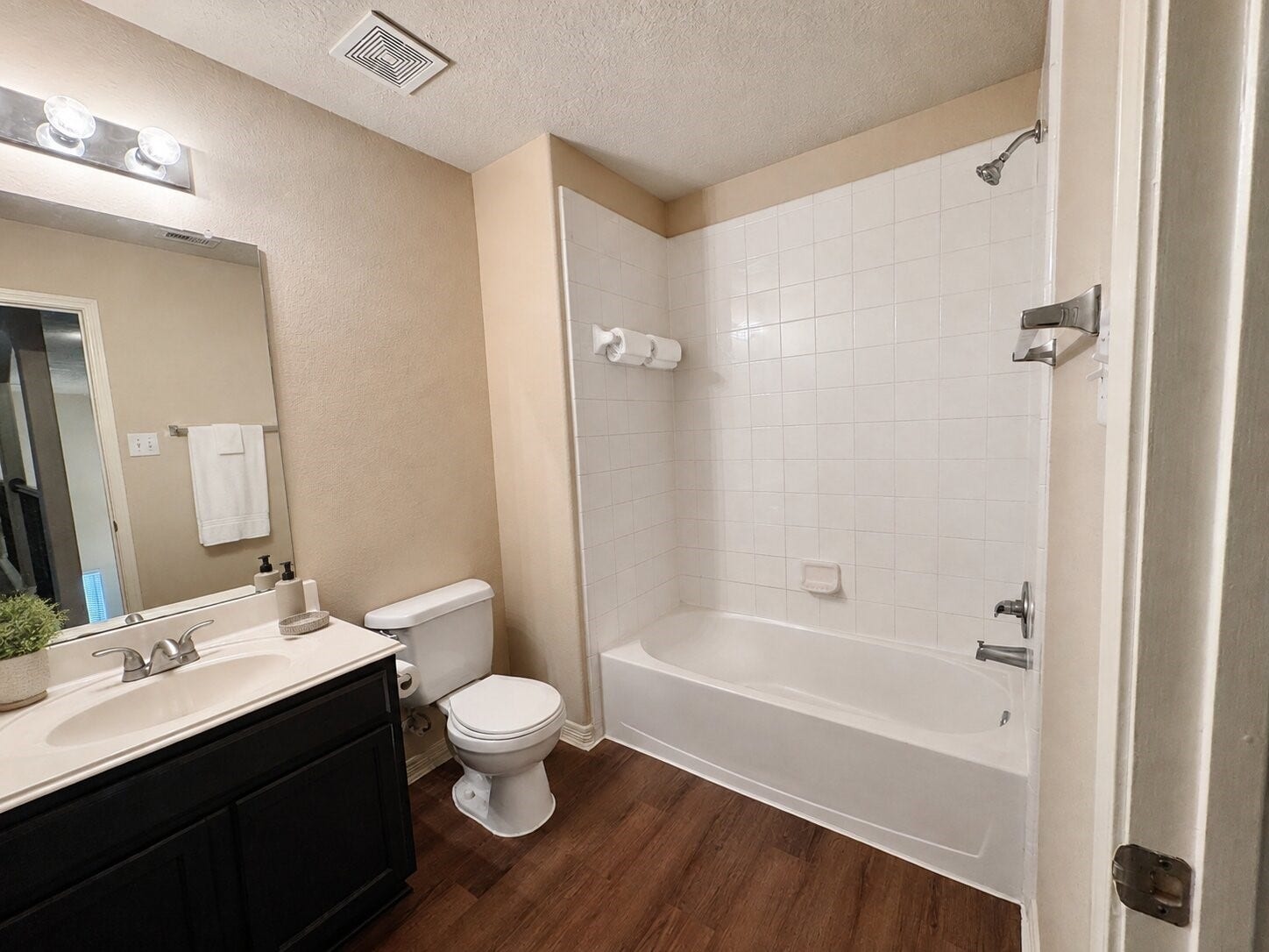 3322 Aegean Drive, Missouri City, TX 77459 3322 Aegean Drive, Missouri City, TX 77459