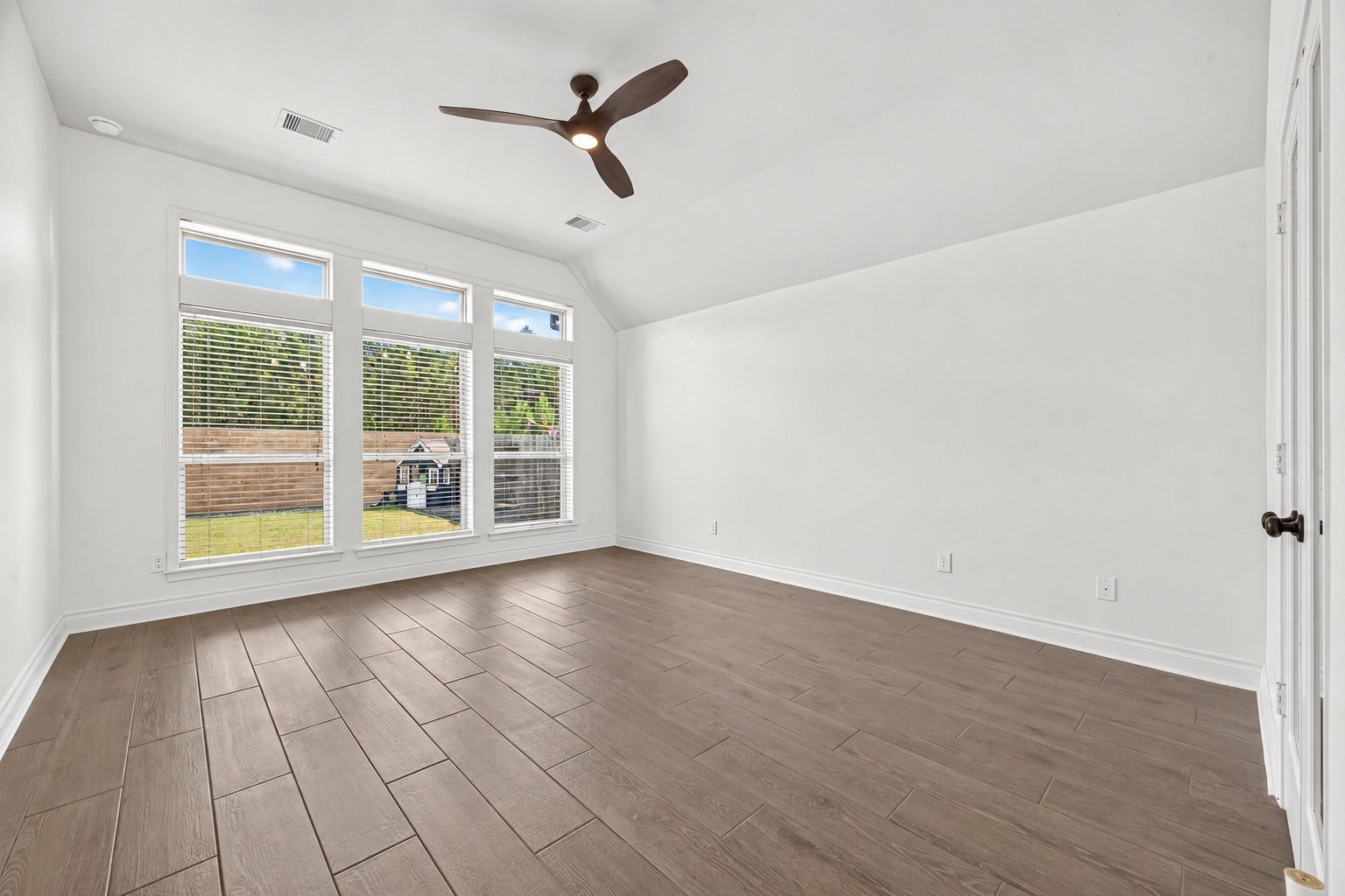 28309 Rabbitt Trail, Spring, TX 77386 28309 Rabbitt Trail, Spring, TX 77386