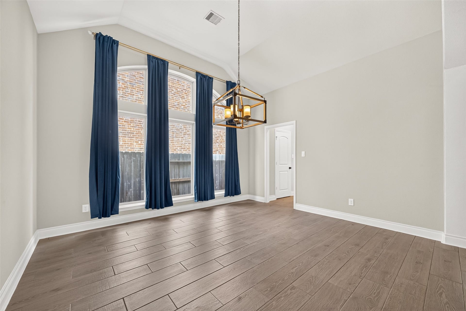 28309 Rabbitt Trail, Spring, TX 77386 Formal Dinning