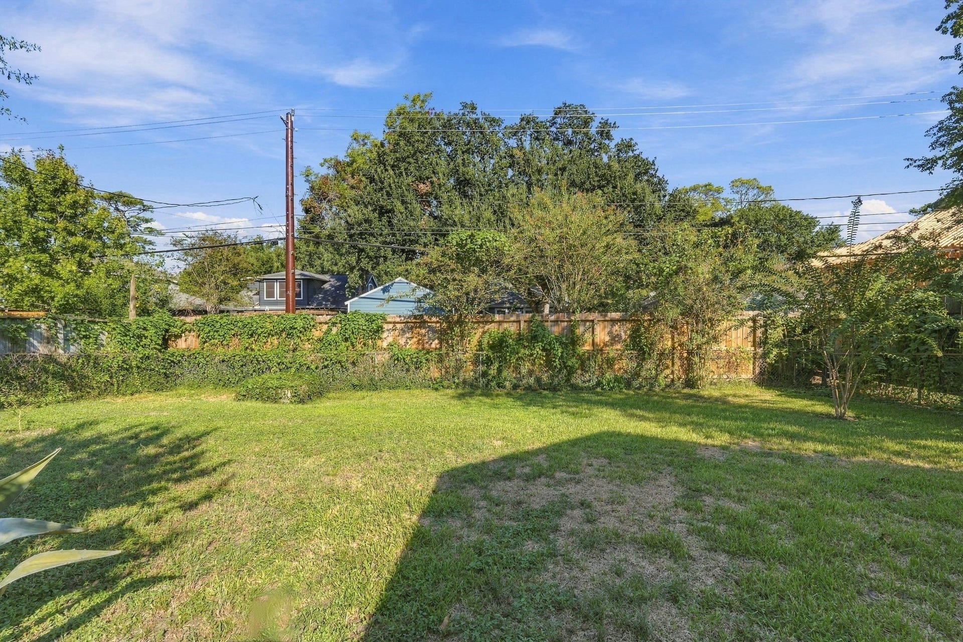 4014 Ella Boulevard, Houston, TX 77018