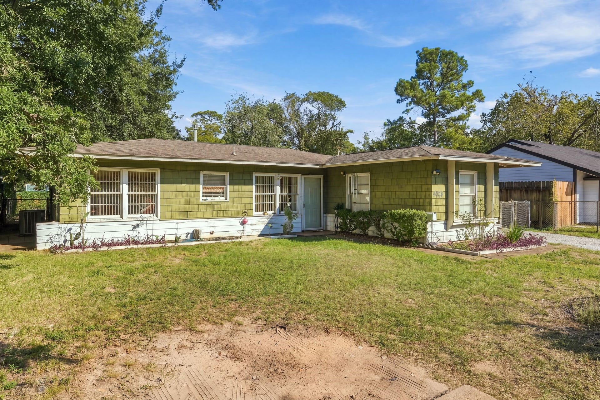 4014 Ella Boulevard, Houston, TX 77018