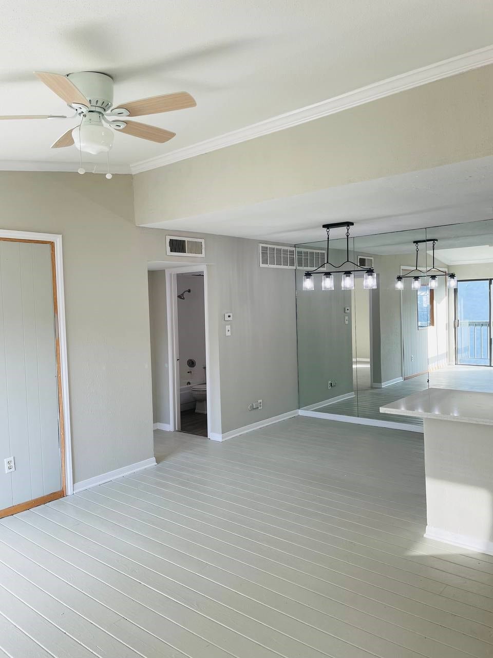 9550 Deering Drive, #310, Houston, TX 77036 9550 Deering Drive, #310, Houston, TX 77036