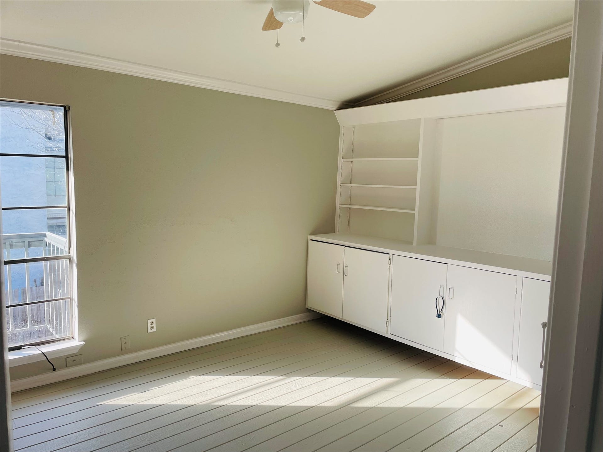 9550 Deering Drive, #310, Houston, TX 77036 9550 Deering Drive, #310, Houston, TX 77036