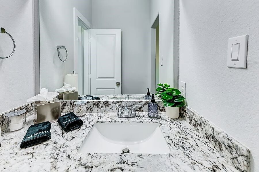 4677 Bellfort Street, #A, Houston, TX 77051 4677 Bellfort Street, #A, Houston, TX 77051