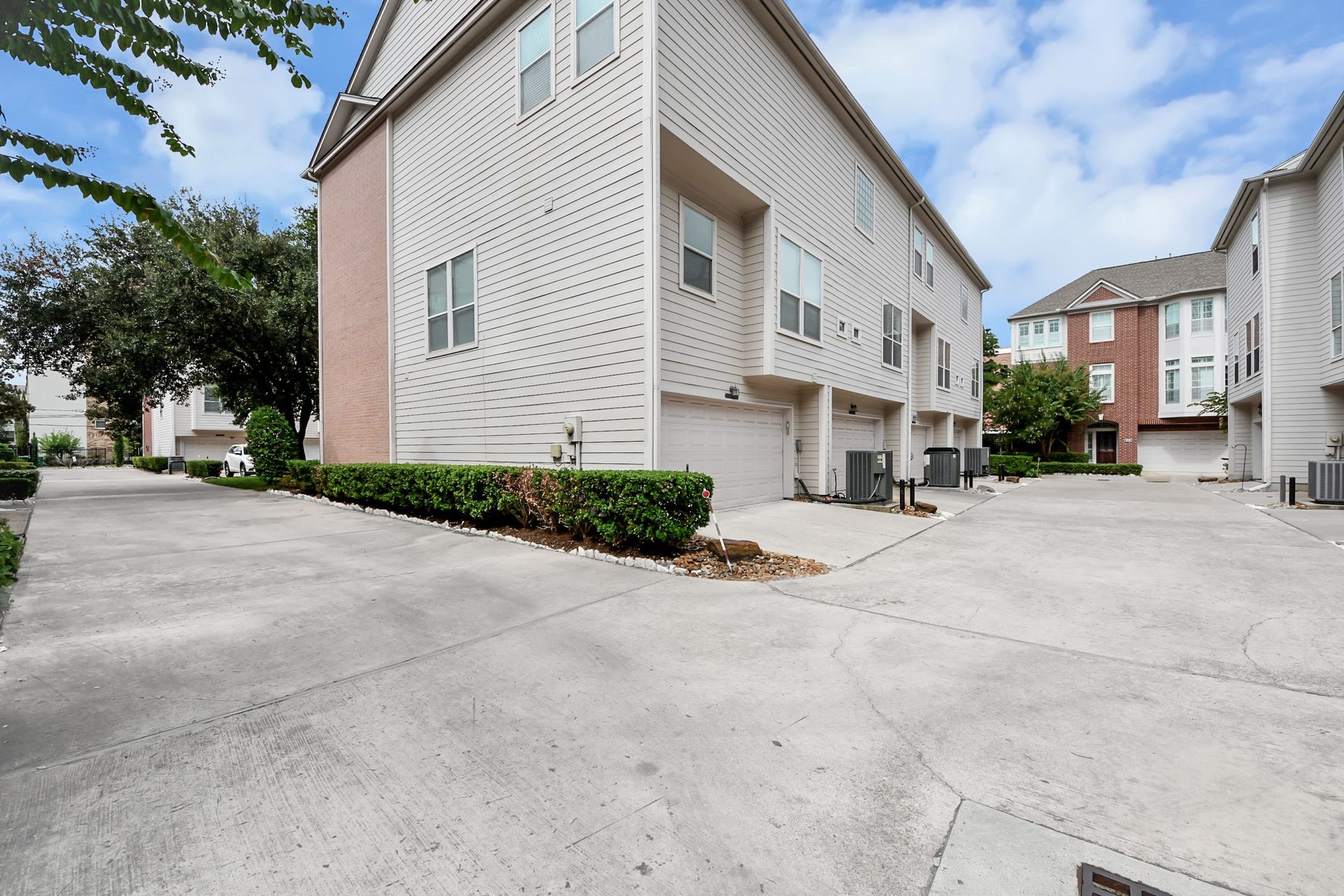 716 Hartman Street, Houston, TX 77007 716 Hartman Street, Houston, TX 77007