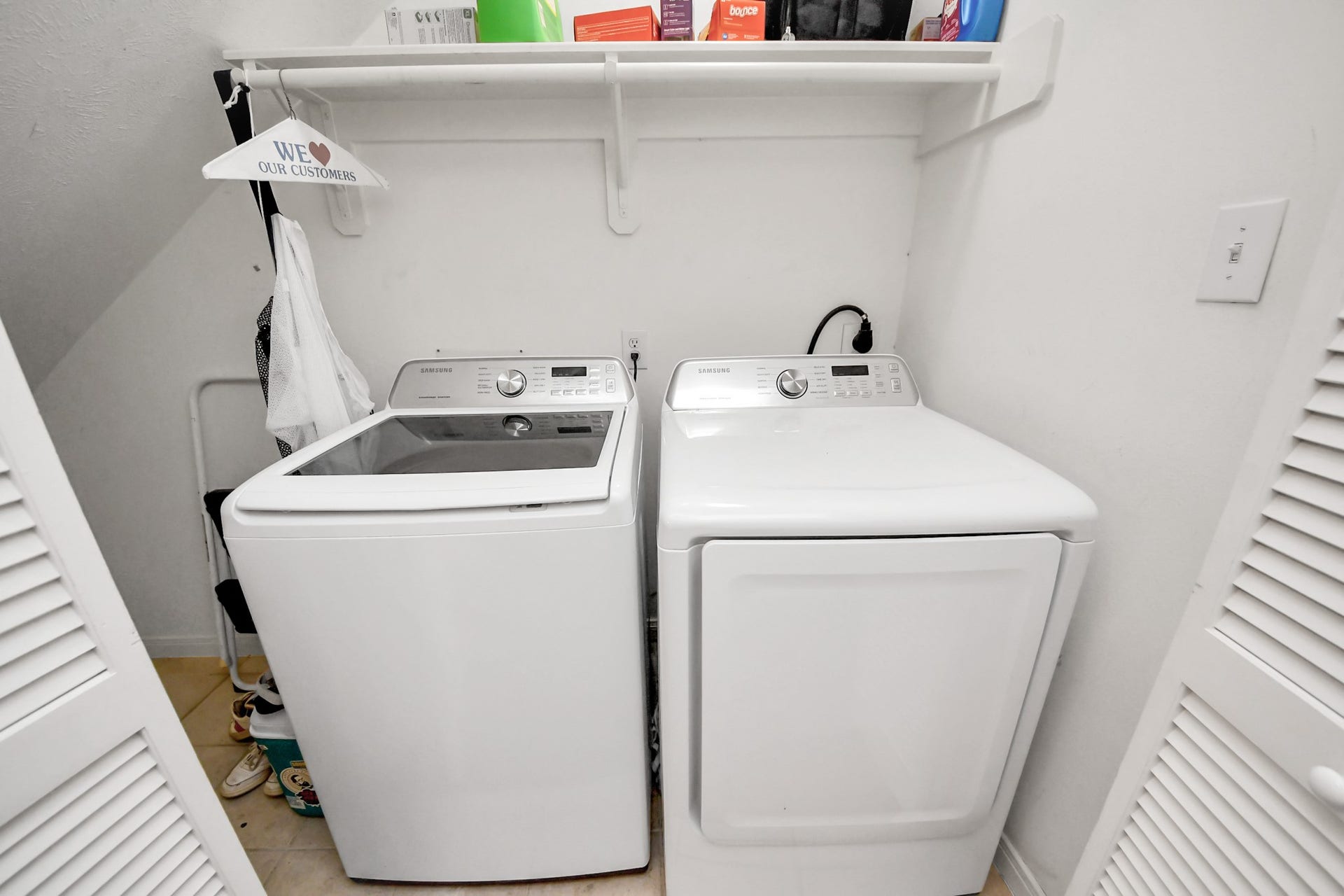 716 Hartman Street, Houston, TX 77007 716 Hartman Street, Houston, TX 77007