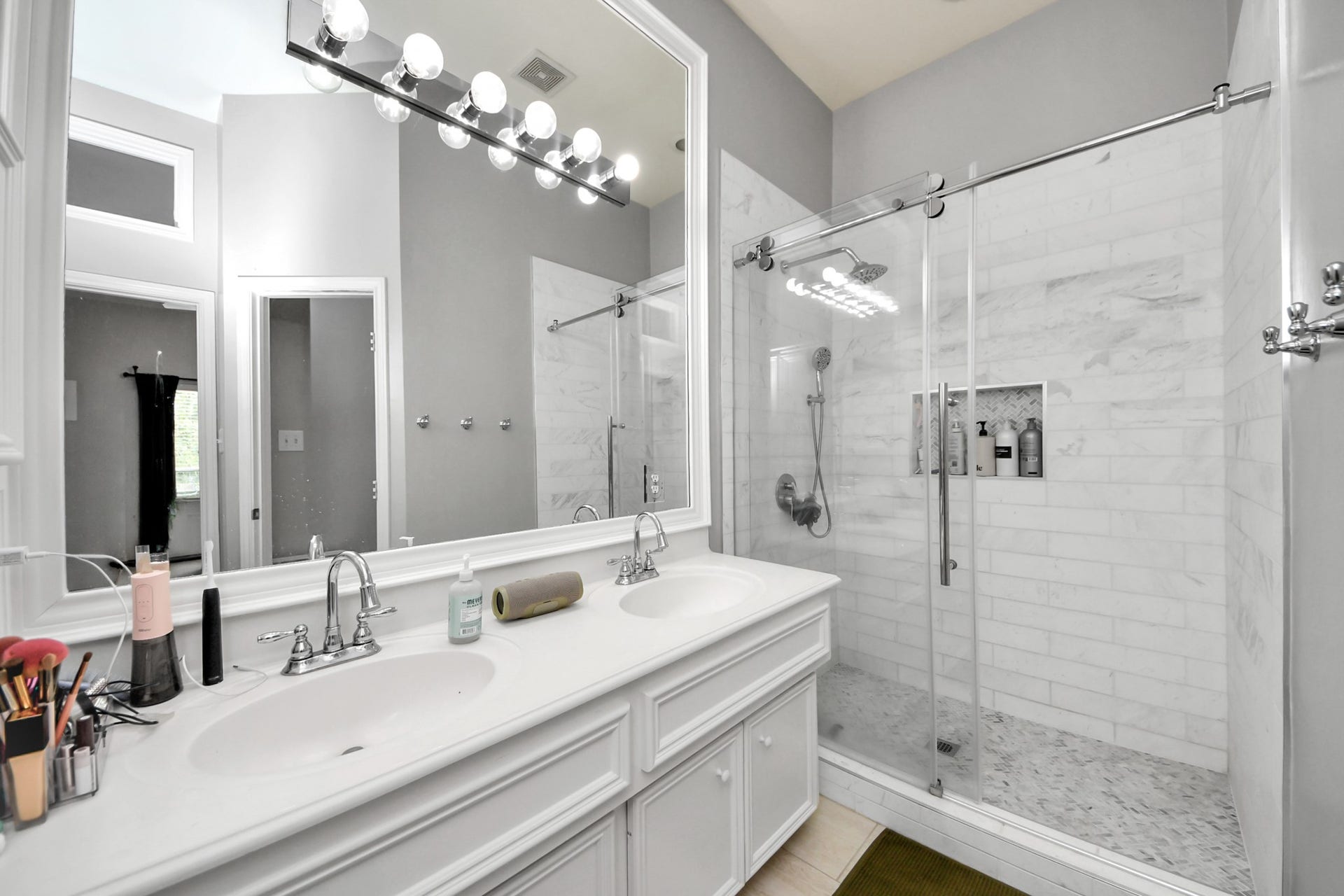 716 Hartman Street, Houston, TX 77007 716 Hartman Street, Houston, TX 77007