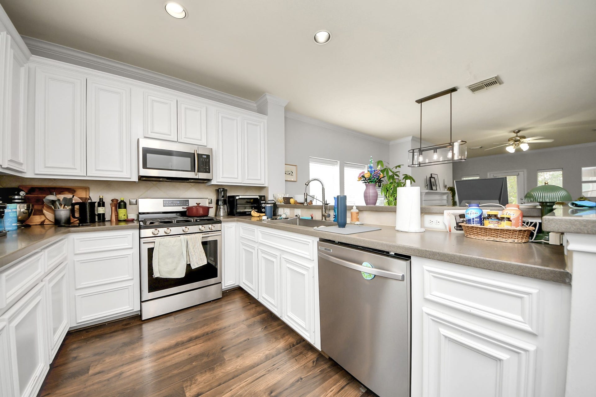 716 Hartman Street, Houston, TX 77007 716 Hartman Street, Houston, TX 77007