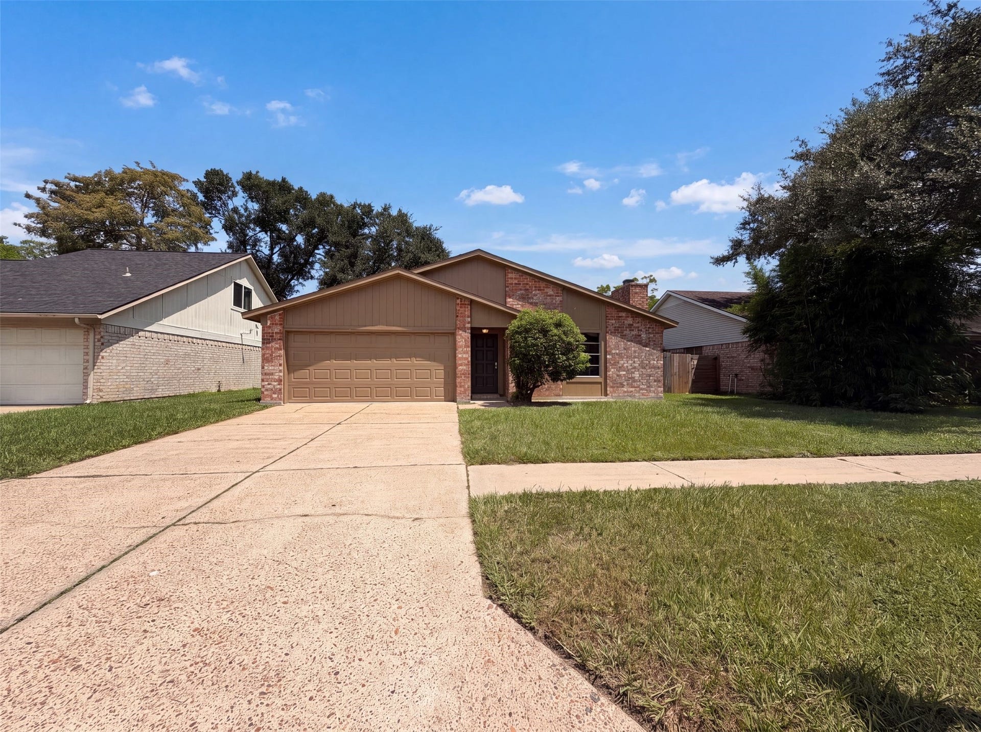 5602 Briarwood Forest Drive, Houston, TX 77088 5602 Briarwood Forest Drive, Houston, TX 77088