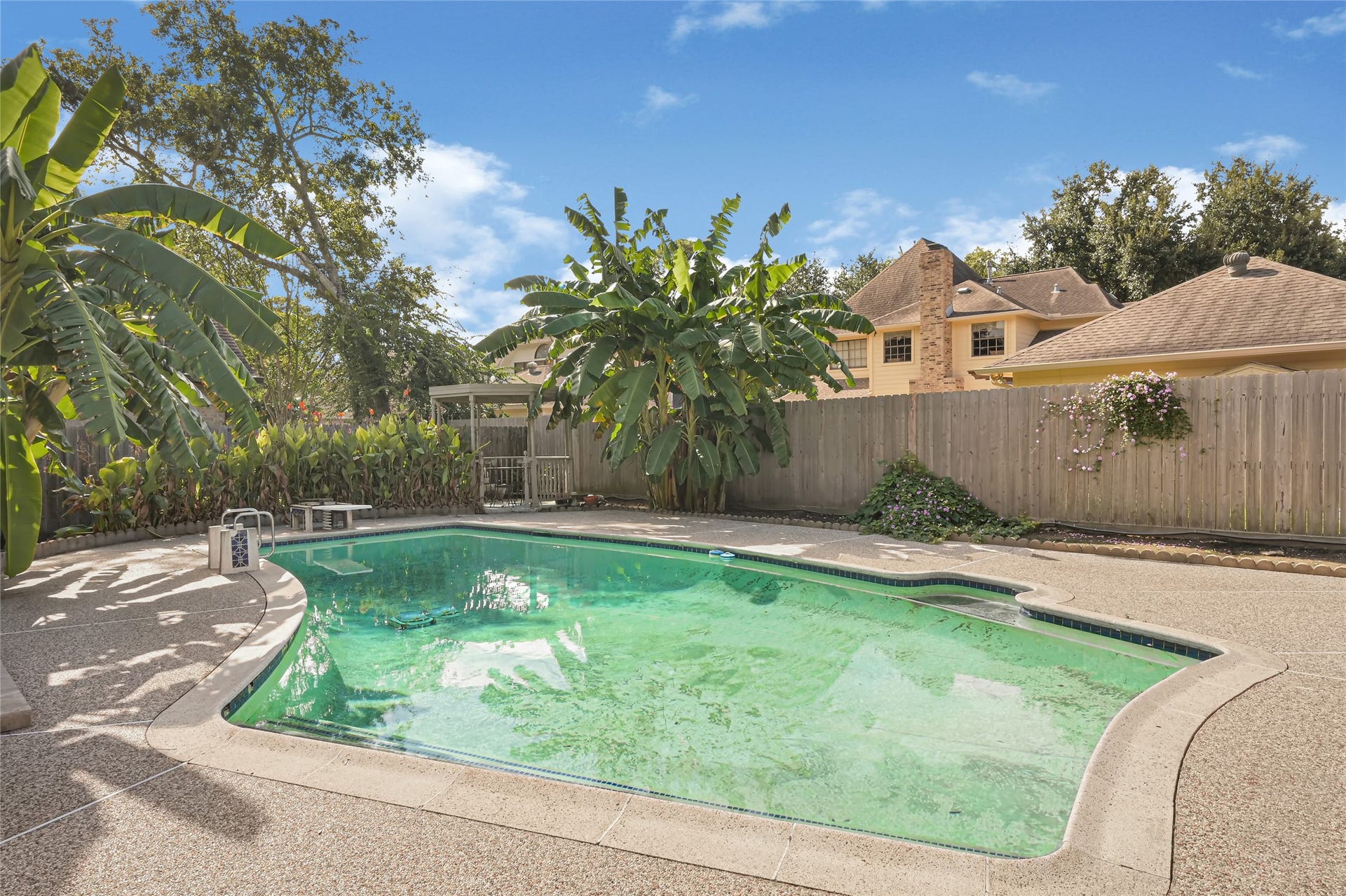 2211 Rockhaven Drive, Houston, TX 77062