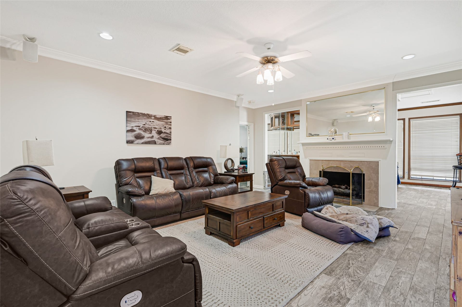 2211 Rockhaven Drive, Houston, TX 77062