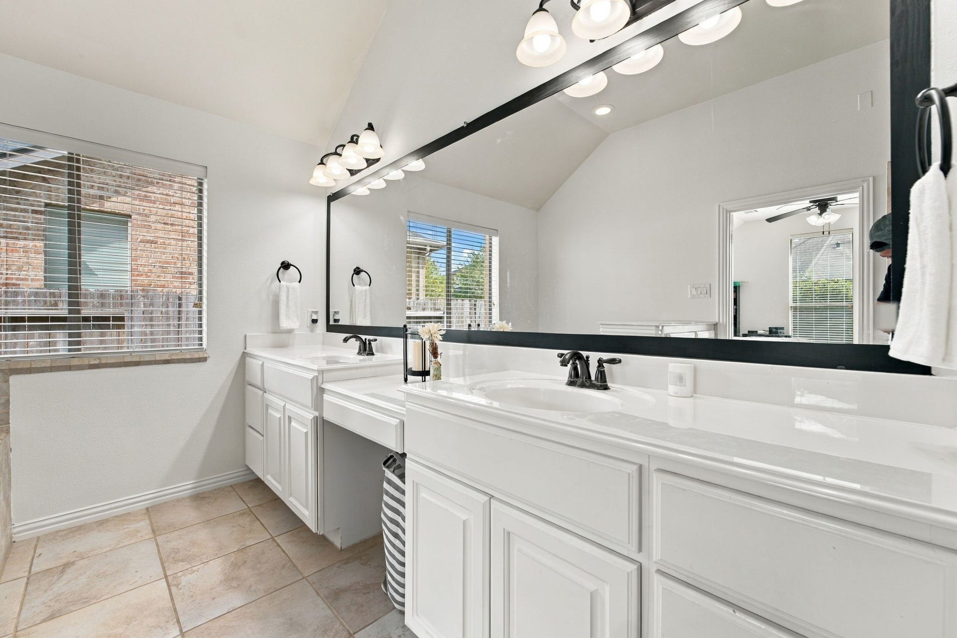 19011 Crest Cove Drive, Cypress, TX 77433 19011 Crest Cove Drive, Cypress, TX 77433