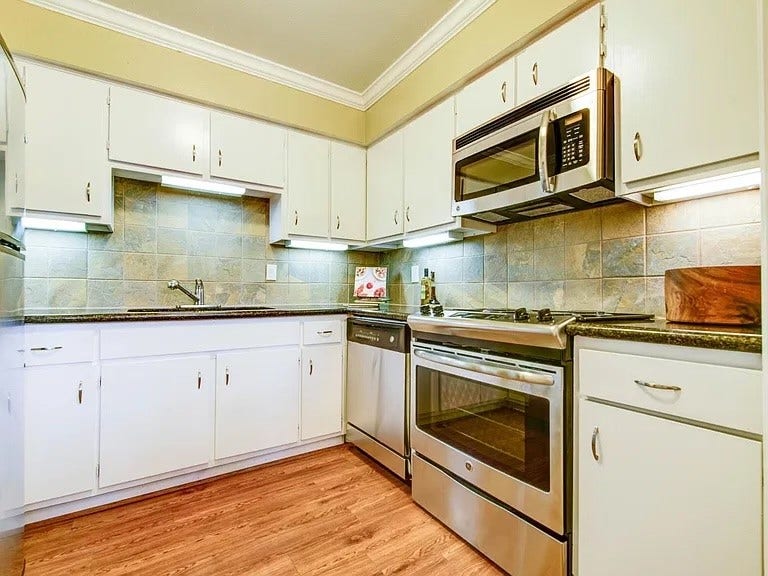 10220 Memorial Drive, #E20, Houston, TX 77024 VARIOUS UNITS SHOWN - LAYOUT MAY DIFFER - BE SURE TO WATCH THE VIRTUAL TOUR LINK ATTACHED TO THE LISTING
