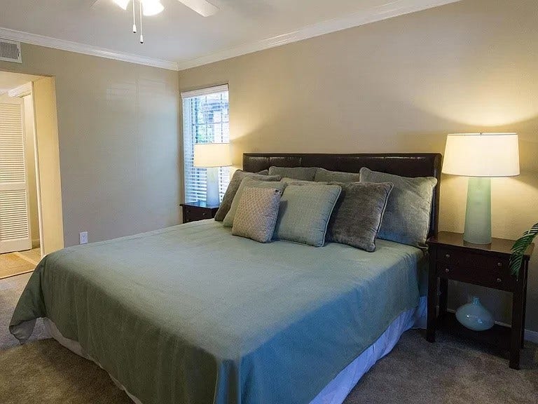 10220 Memorial Drive, #E20, Houston, TX 77024 VARIOUS UNITS SHOWN - LAYOUT MAY DIFFER - BE SURE TO WATCH THE VIRTUAL TOUR LINK ATTACHED TO THE LISTING