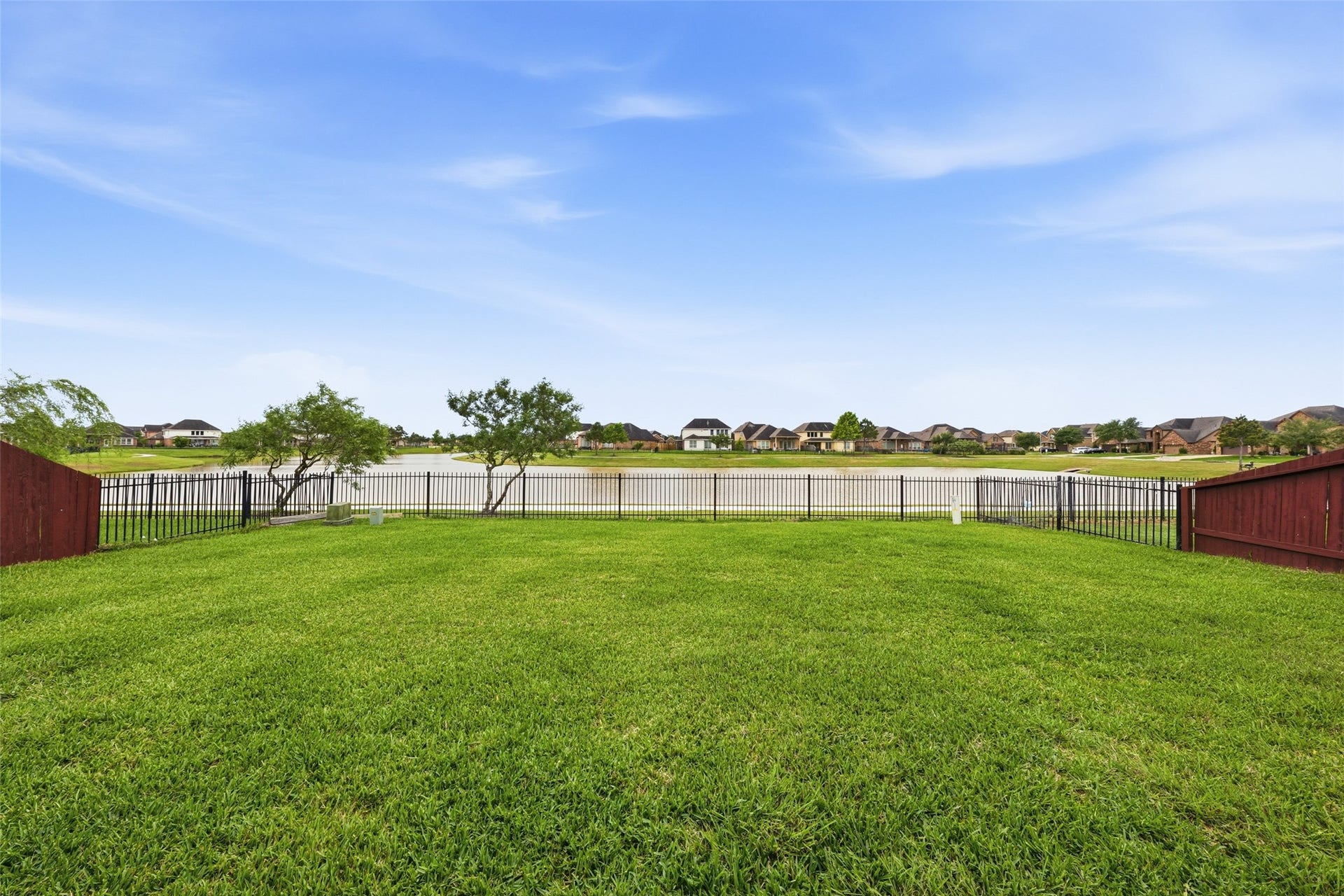 9422 Harmony Lake Lane, Richmond, TX 77469