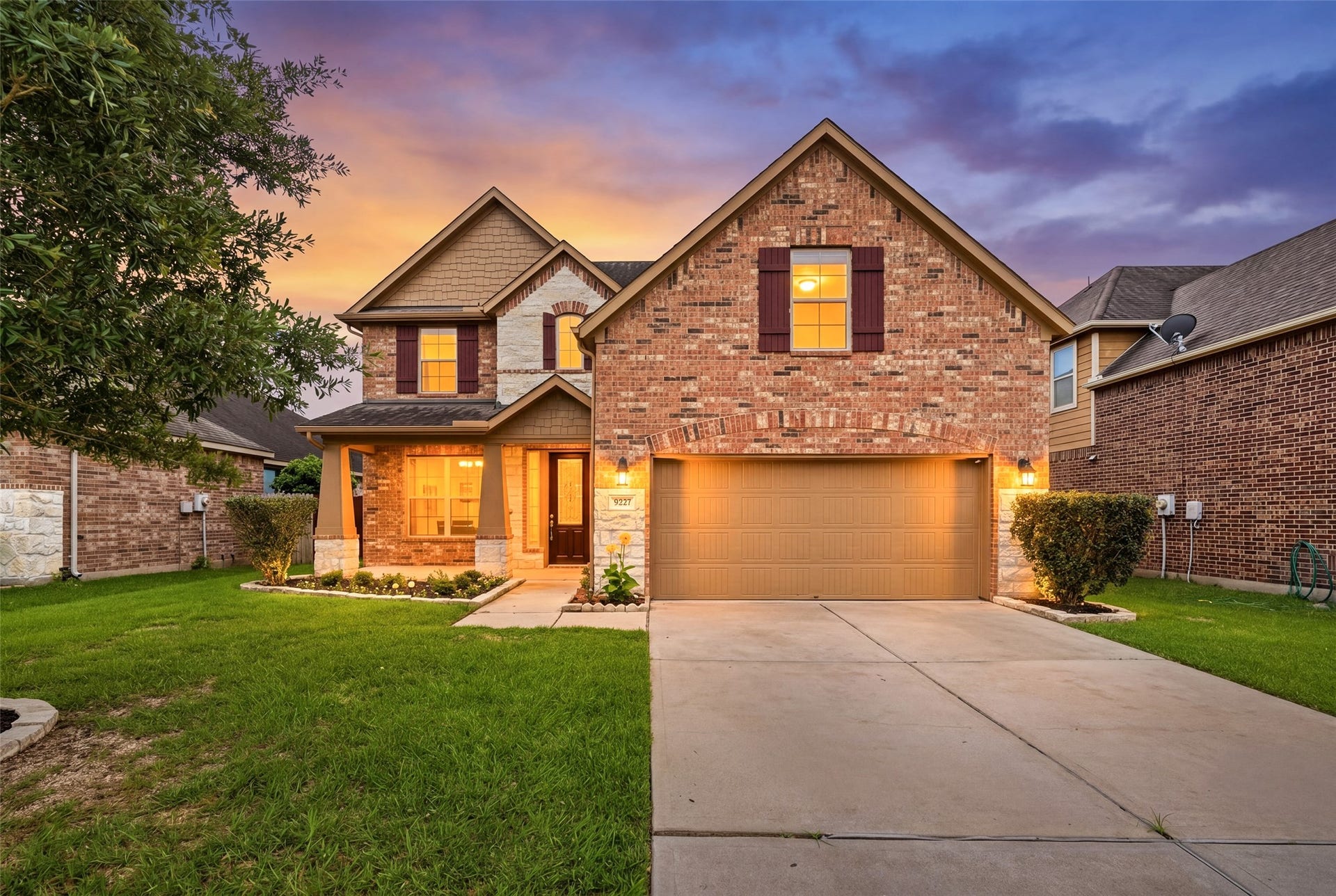 9422 Harmony Lake Lane, Richmond, TX 77469