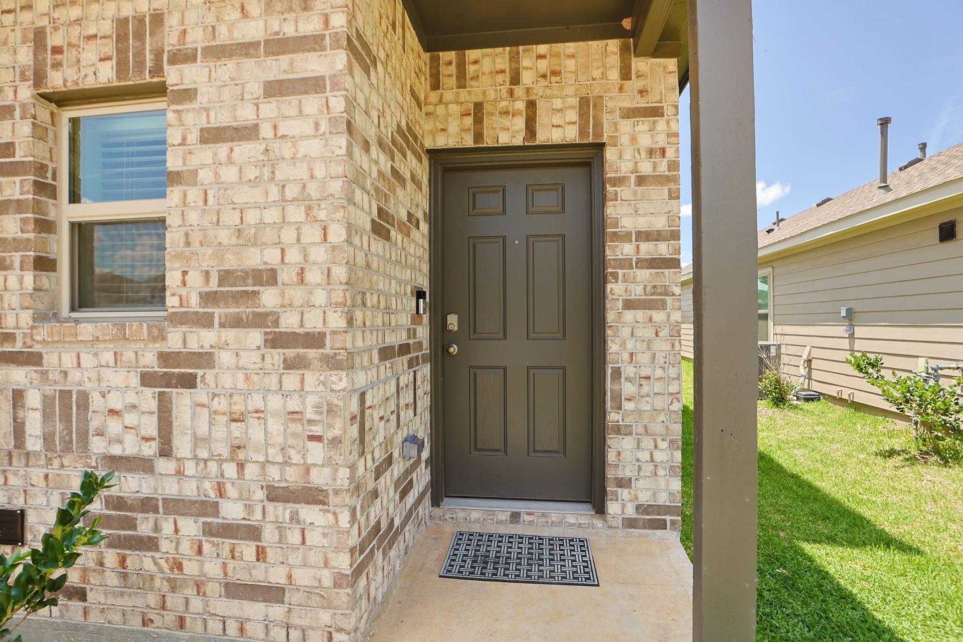 25499 Blue Mistflower Drive, Montgomery, TX 77316 Front doot